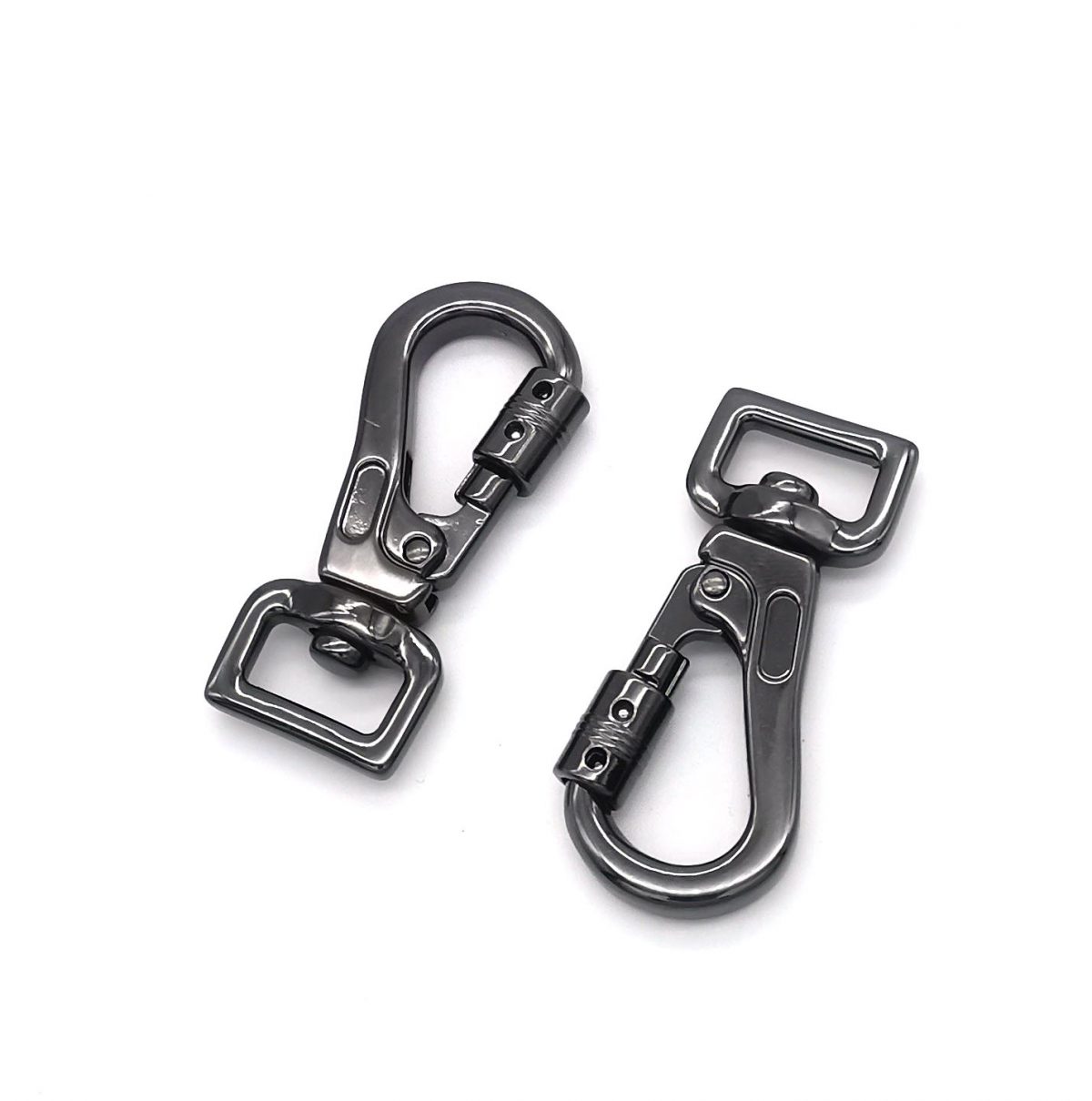 dog leash carabiner